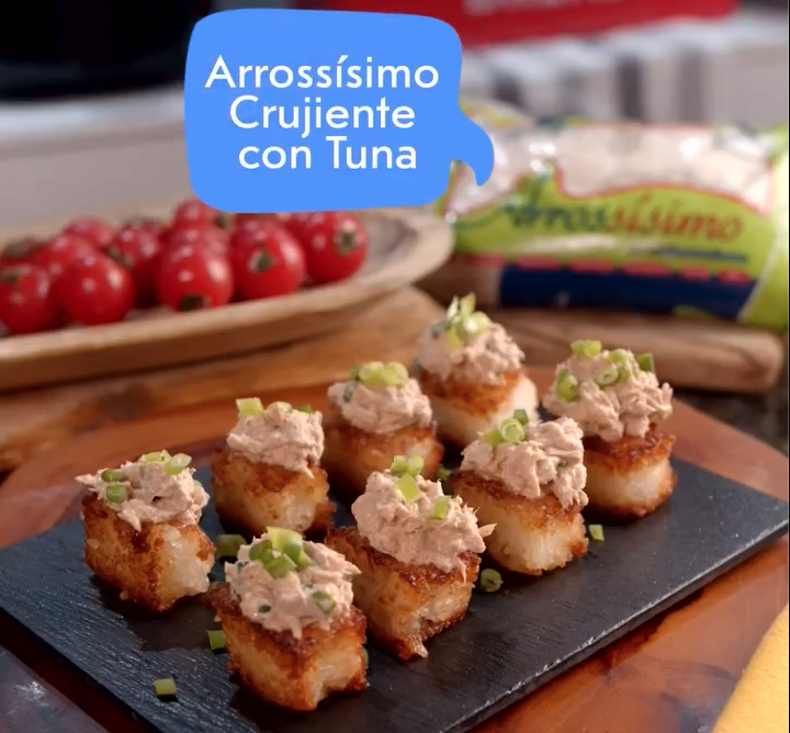 Arroz crujiente con tuna
