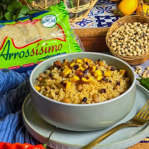 Arroz con frijoles curry y leche de coco