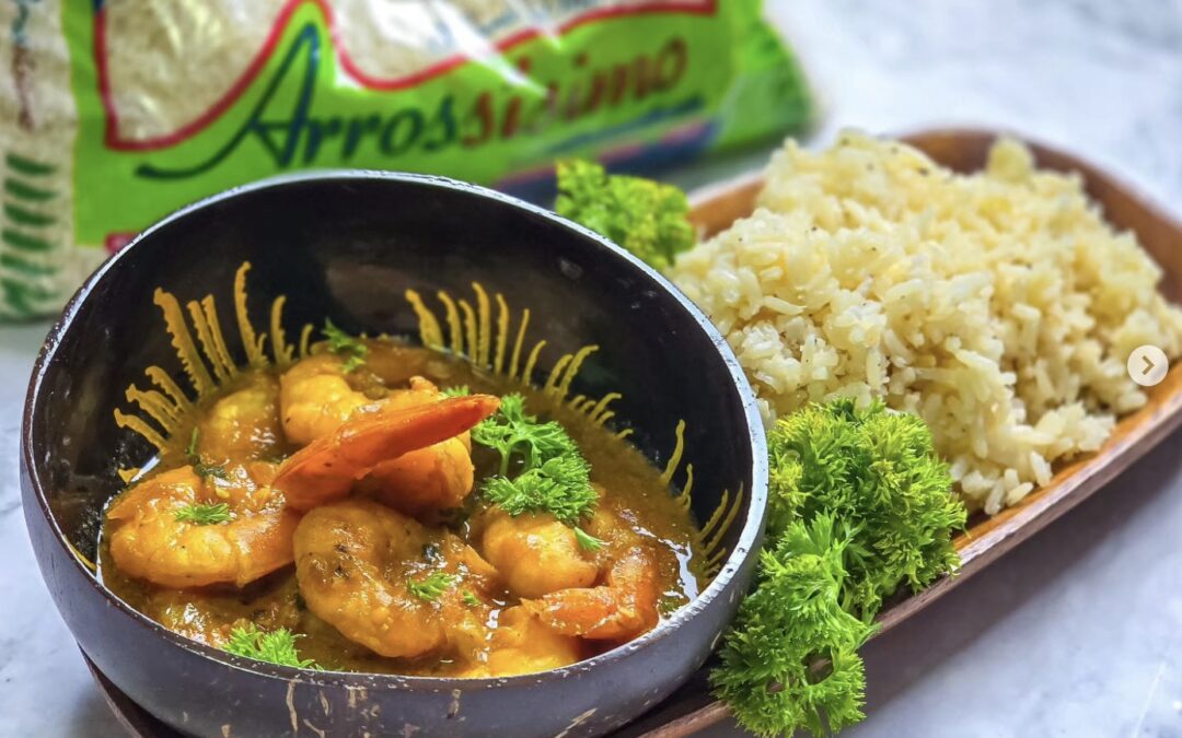 Arrossísimo con coco y camarones al curry